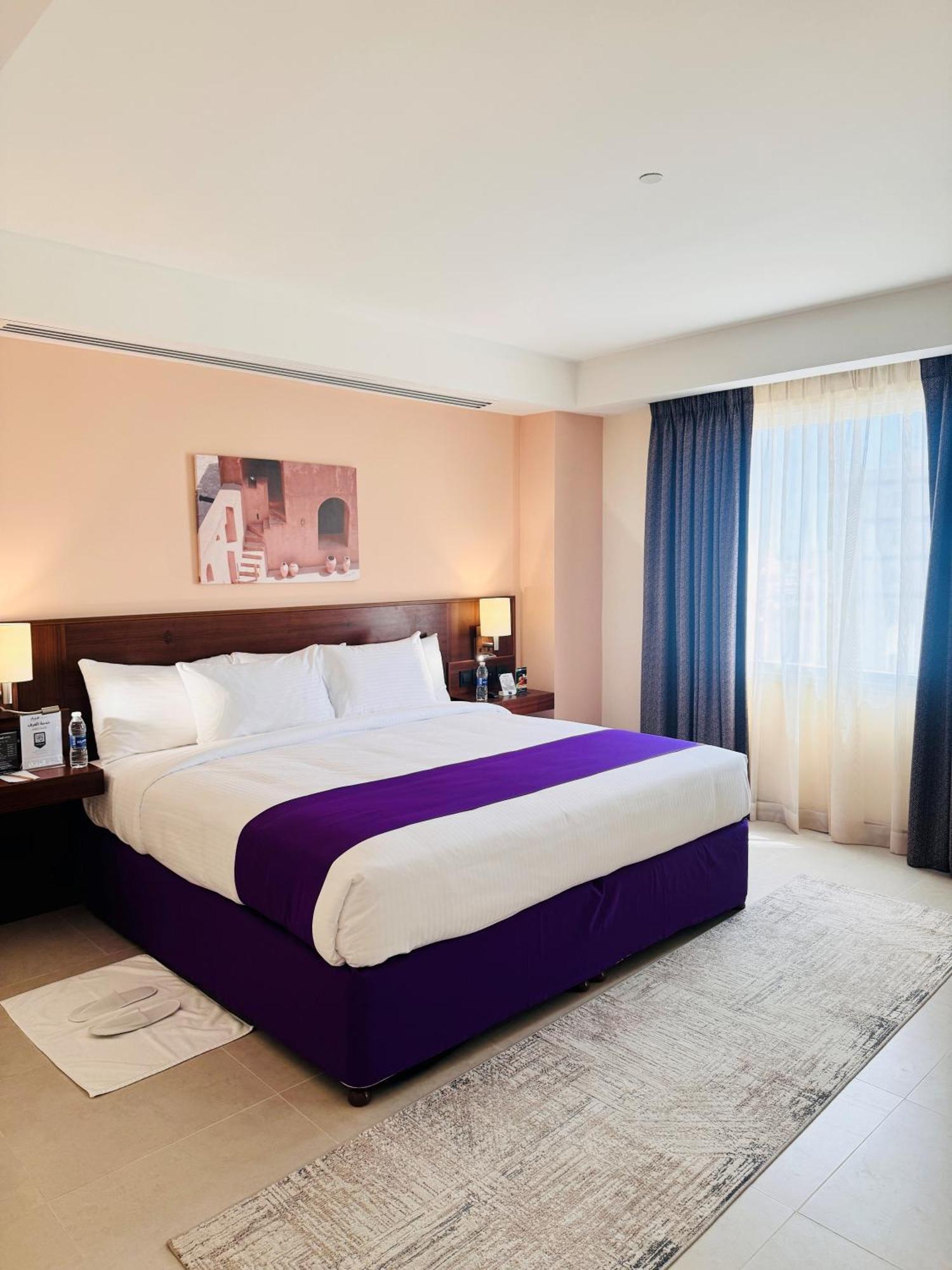 Kyriad Hotel Салалах Екстериор снимка