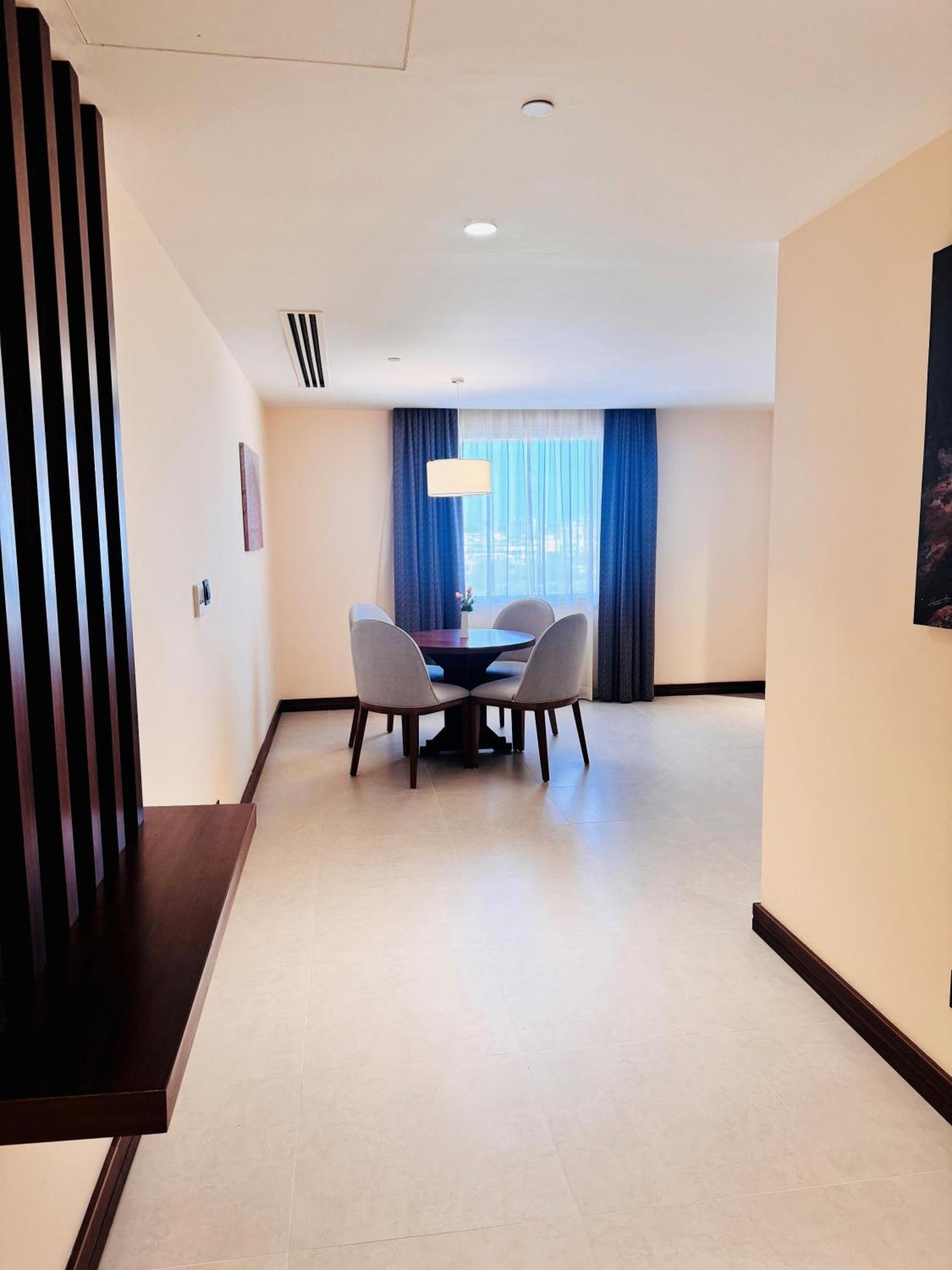 Kyriad Hotel Салалах Екстериор снимка