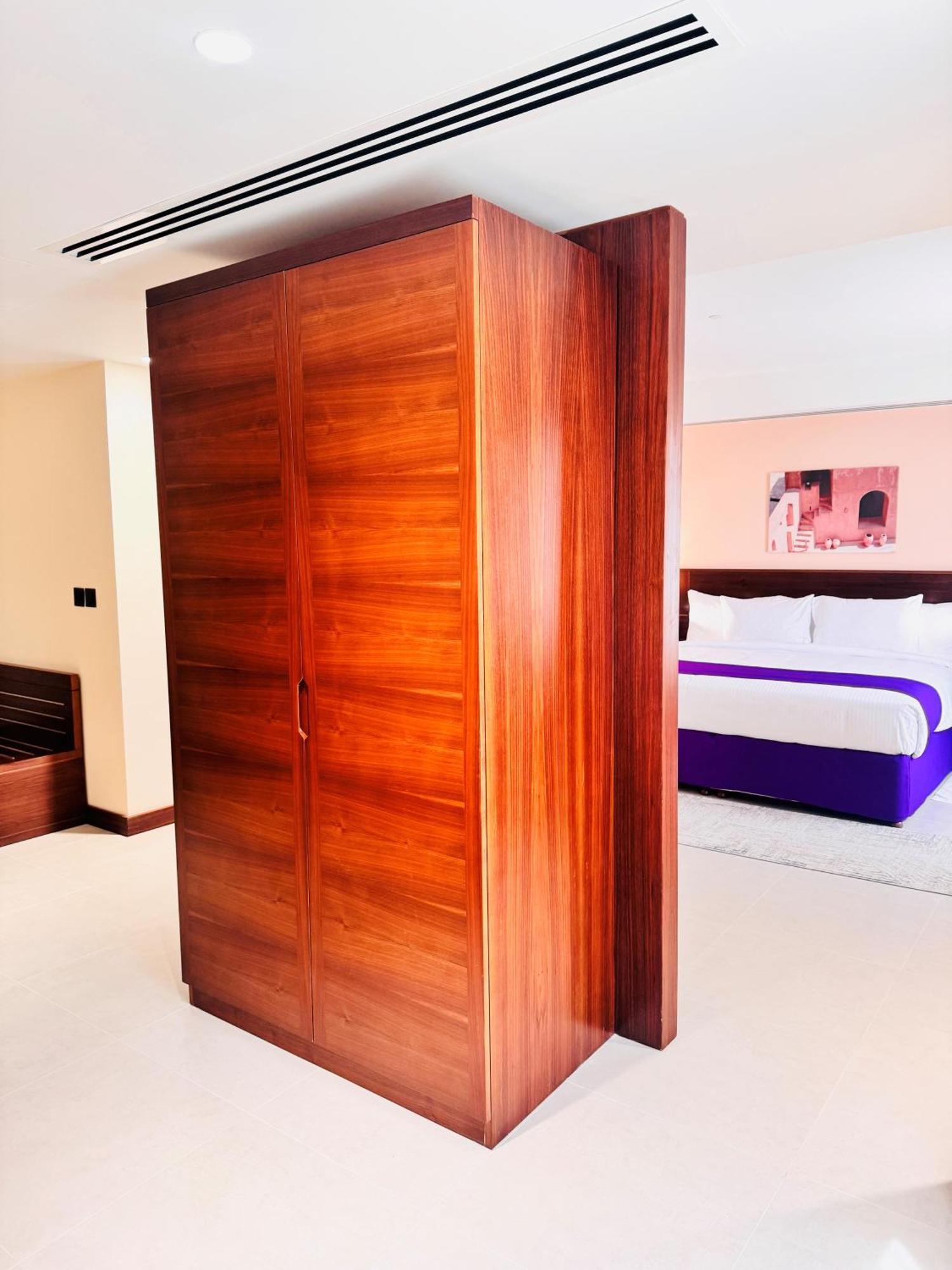 Kyriad Hotel Салалах Екстериор снимка
